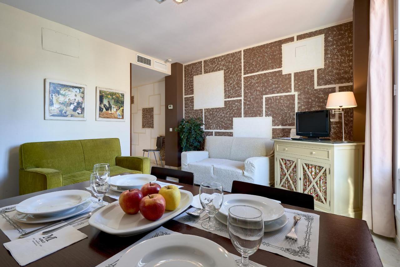 Apartamentos Las Cruces Seville Ngoại thất bức ảnh