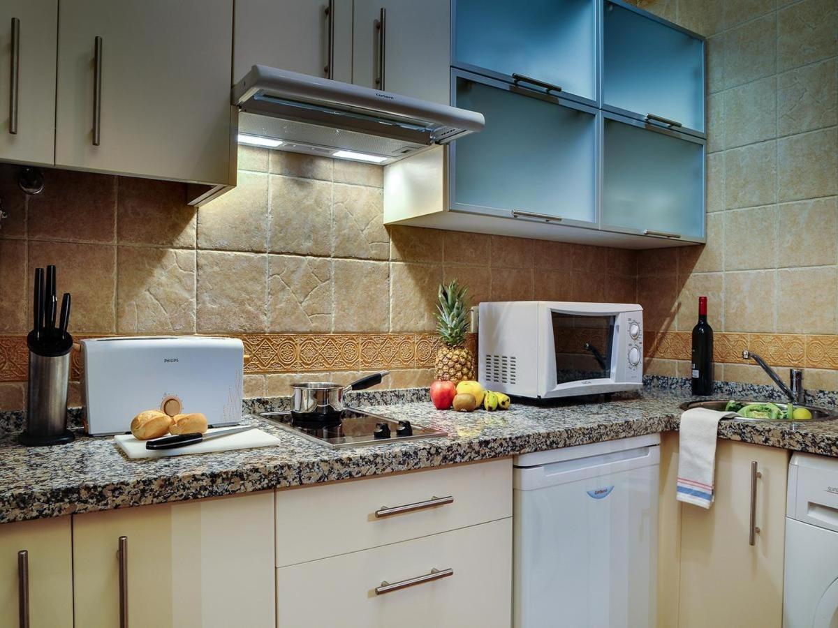 Apartamentos Las Cruces Seville Ngoại thất bức ảnh