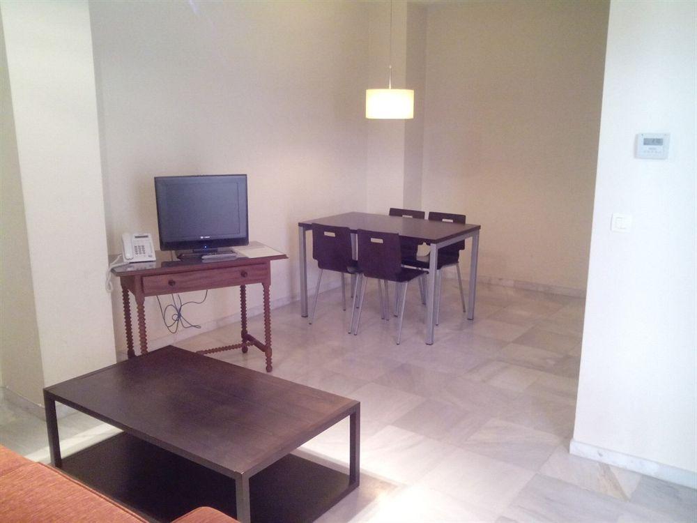 Apartamentos Las Cruces Seville Ngoại thất bức ảnh