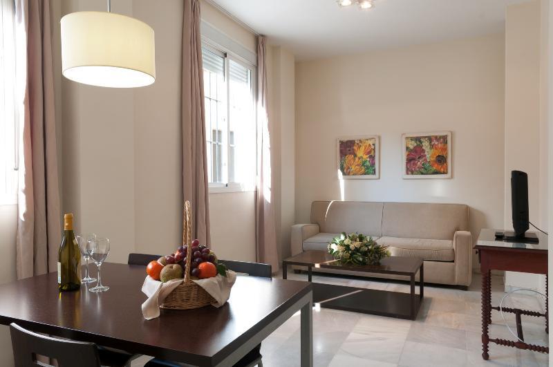 Apartamentos Las Cruces Seville Ngoại thất bức ảnh